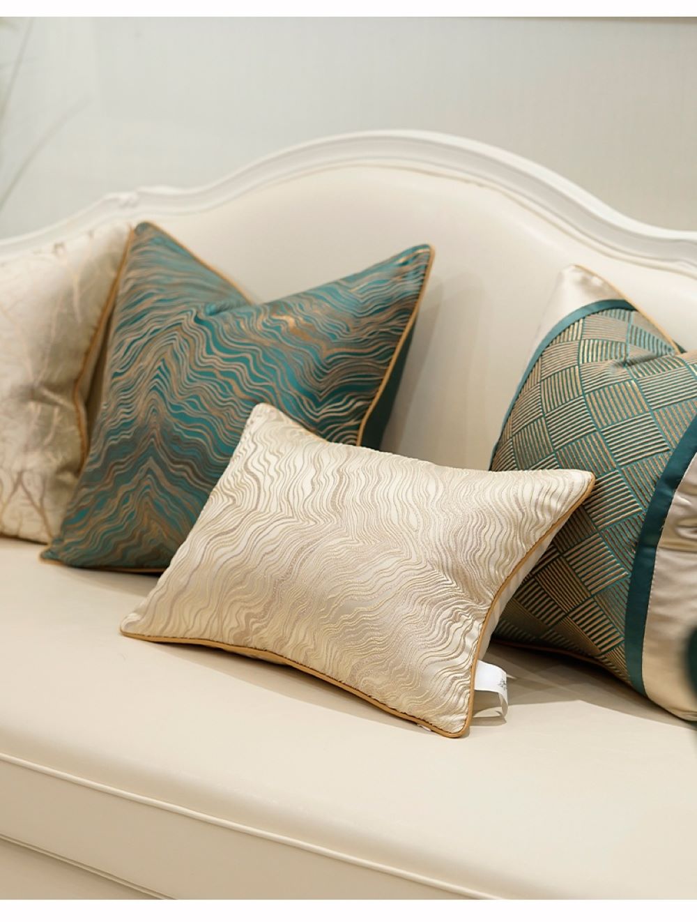 Luxury African Jacquard Cushion Cover for Home Decor